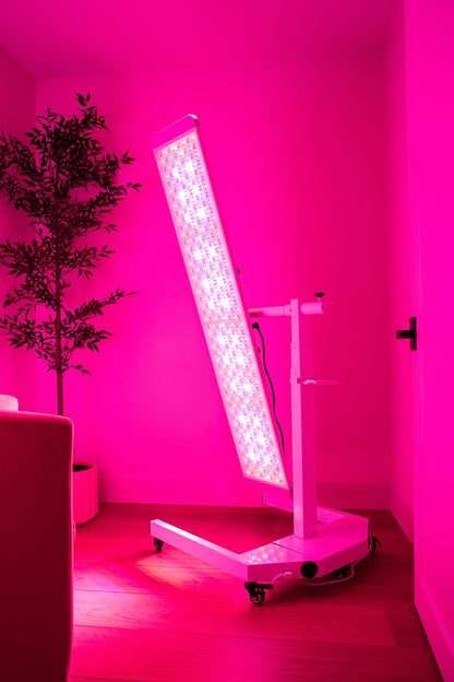 Renew Red Light Panorama Panel | 7-Wavelength Adjustable LED Therapy Panel | 480 LEDs | 360° Rotating Stand
