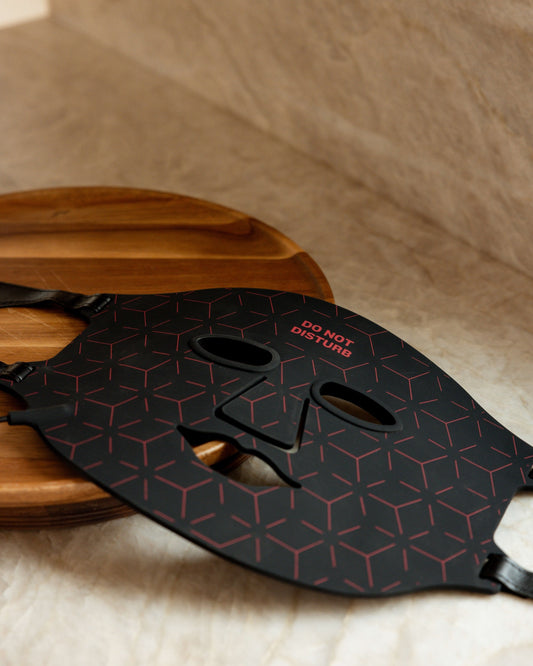 Renew Red Light The Mask | LED Light Therapy Mask | 4 Wavelengths | Food-Grade Silicone